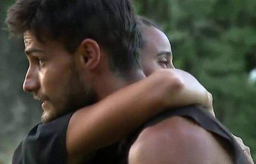 Survivor Batuhan: Biz sevgili miyiz?