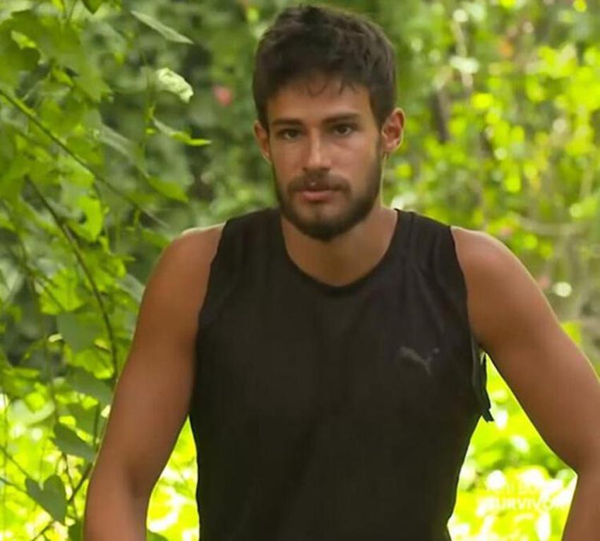 Survivor Batuhan: Biz sevgili miyiz?