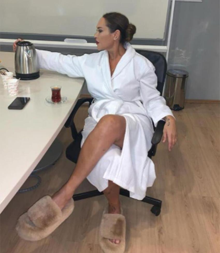 Hülya Avşar'ın tokadı meslektaşını hastanelik etti!