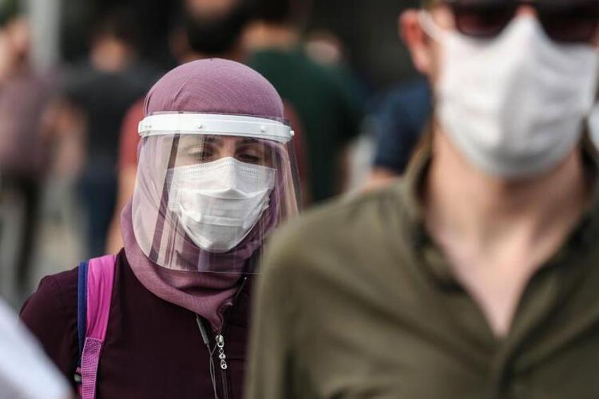 Hafta sonu-hafta içi sokağa çıkma yasağıyla ilgili flaş açıklama! Bakanlık duyurdu