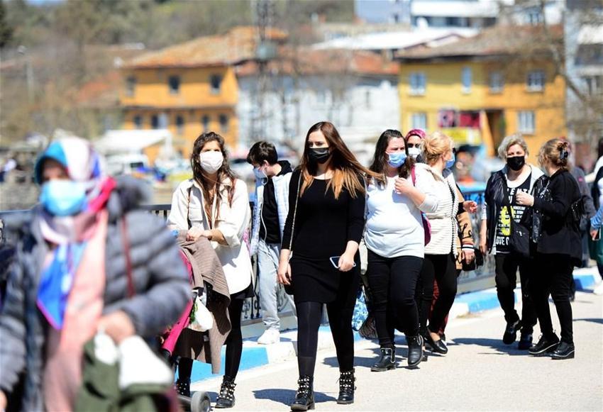 Hafta sonu-hafta içi sokağa çıkma yasağıyla ilgili flaş açıklama! Bakanlık duyurdu