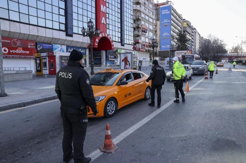 Tam kapanma ile ilgili son dakika gelişmesi! Bakanlık duyurdu, tek tek açıklandı 418 saat...