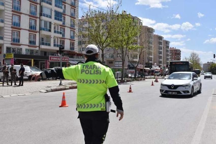 Pazar günü nereler açık nereler kapalı? Tüm Türkiye'de değişti