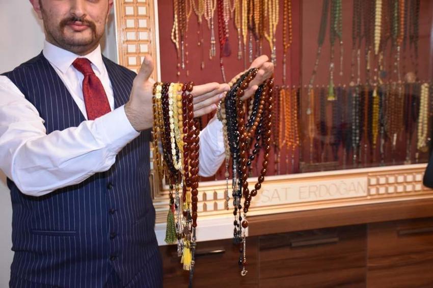 12 yıl önce başladı lüks ev değerinde tespih koleksiyonu yaptı!