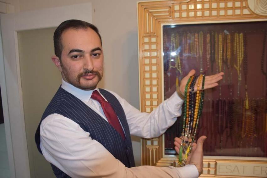12 yıl önce başladı lüks ev değerinde tespih koleksiyonu yaptı!