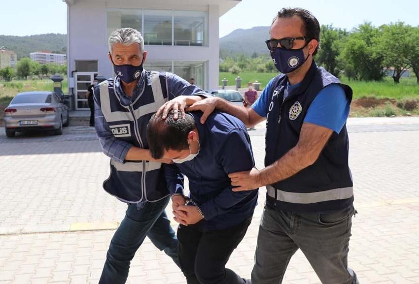 Emniyet Müdürlüğü'nde kendisini 'BM savcısı' olarak tanıttı! Gerçek ortaya çıkınca ortalık karıştı...