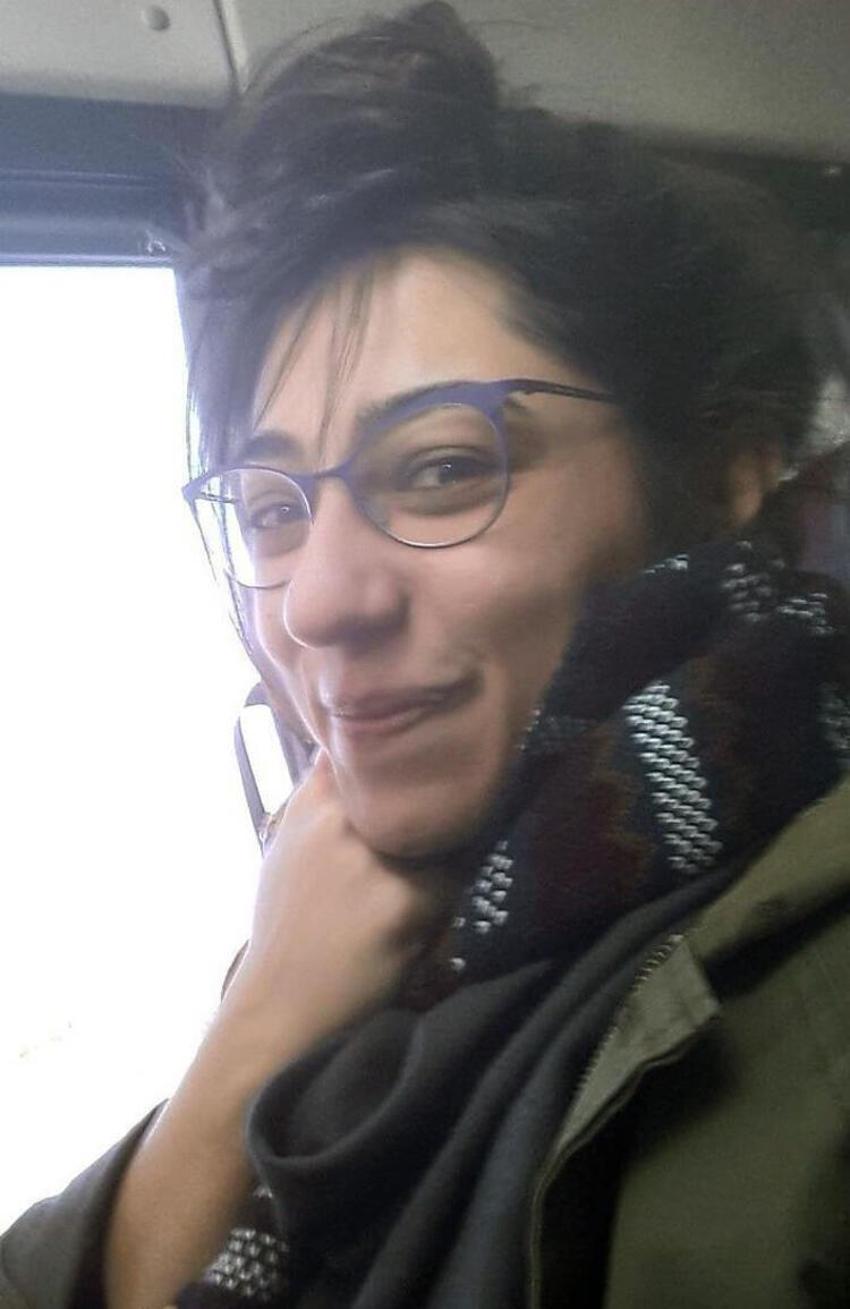 Kalben: Hayat kısa memeler sarkıyor