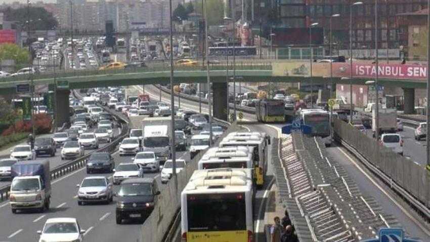 Hafta sonu ve hafta içi sokağa çıkma yasağı ile ilgili flaş açıklama! Uzatılacak mı?