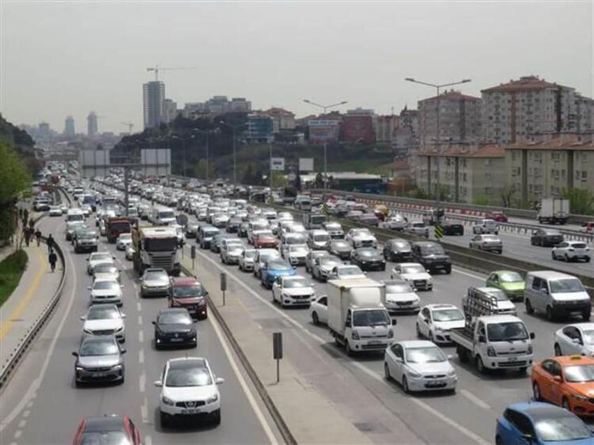 Hafta sonu ve hafta içi sokağa çıkma yasağı ile ilgili flaş açıklama! Uzatılacak mı?