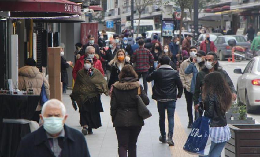 Hafta sonu ve hafta içi sokağa çıkma yasağı ile ilgili flaş açıklama! Uzatılacak mı?