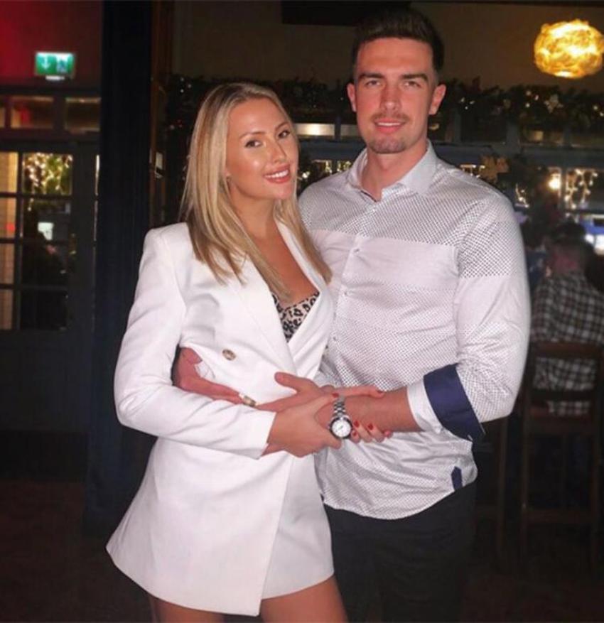 Chloe Loughnan'ın futbolcu yeni sevgilisi! Küçüklükten beri...