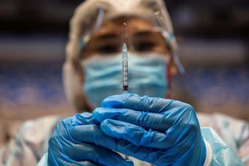 Rusya'da görevli Türk doktor anlattı! İşte Sputnik V'nin yan etkileri