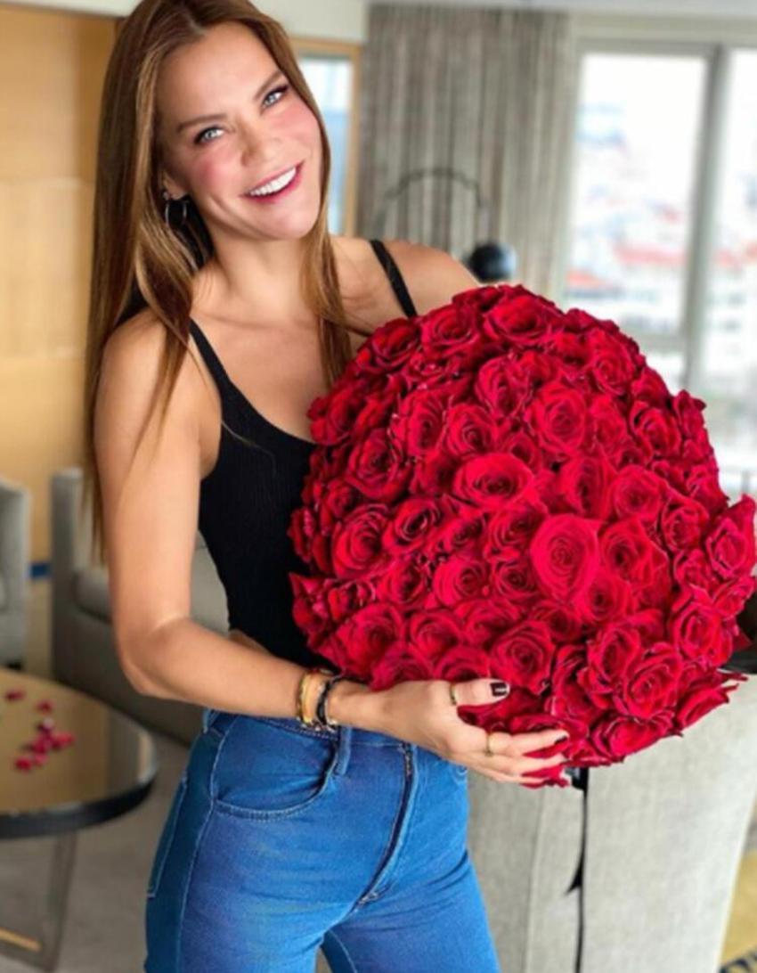 Ebru Şallı tek tek yanıtladı! 'Sürekli ev alınıyor bana'