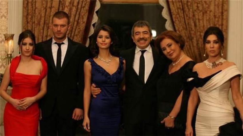 Aşkı Memnu'dan hiç görülmemiş fotoğraf! 11 yıl sonra ortaya çıktı