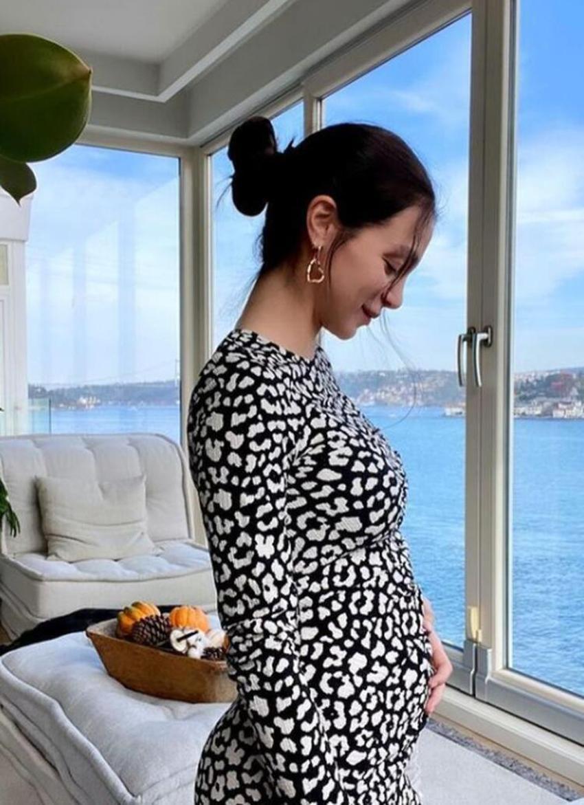 Cemre Kemer yeni eve taşındı! İşte manzarası...