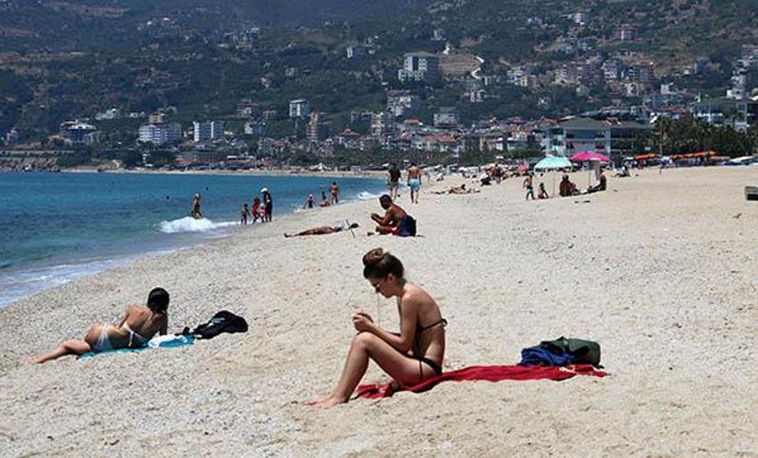 Türkiye'de 5 yıldızlı tatil! Plajlar turistlere kaldı!