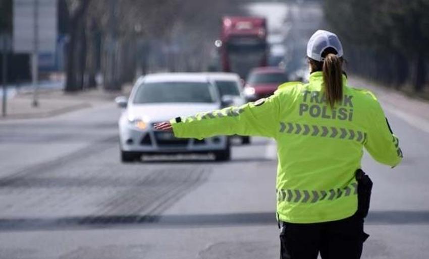 Hafta içi ve hafta sonu sokağa çıkma yasağında flaş gelişme! Belli oldu