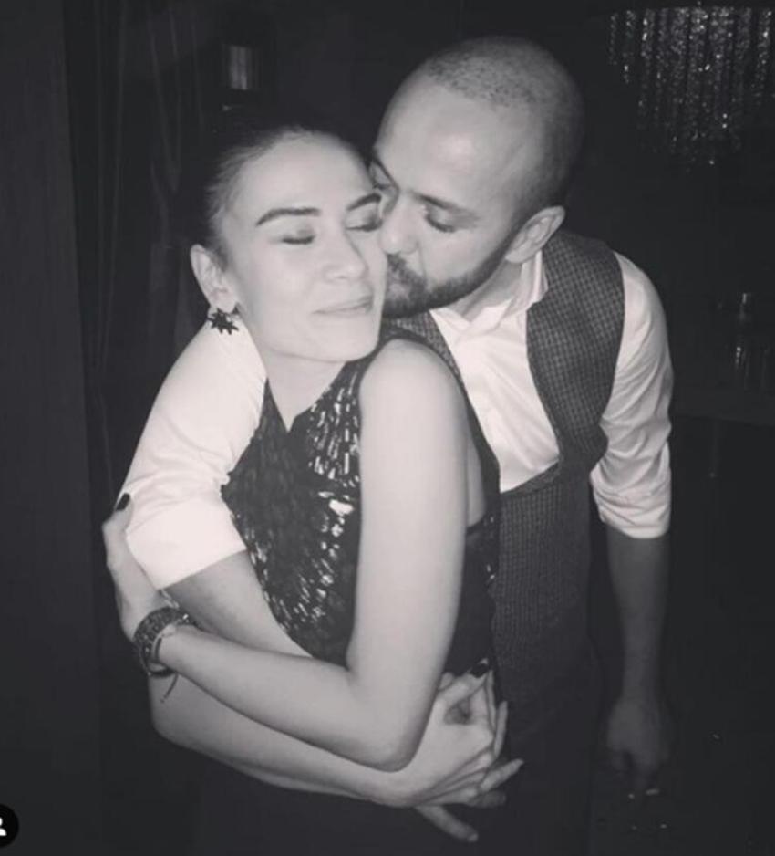 Sarp Akkaya ile Sinem Yalçınkaya çiftinden güzel haber geldi!