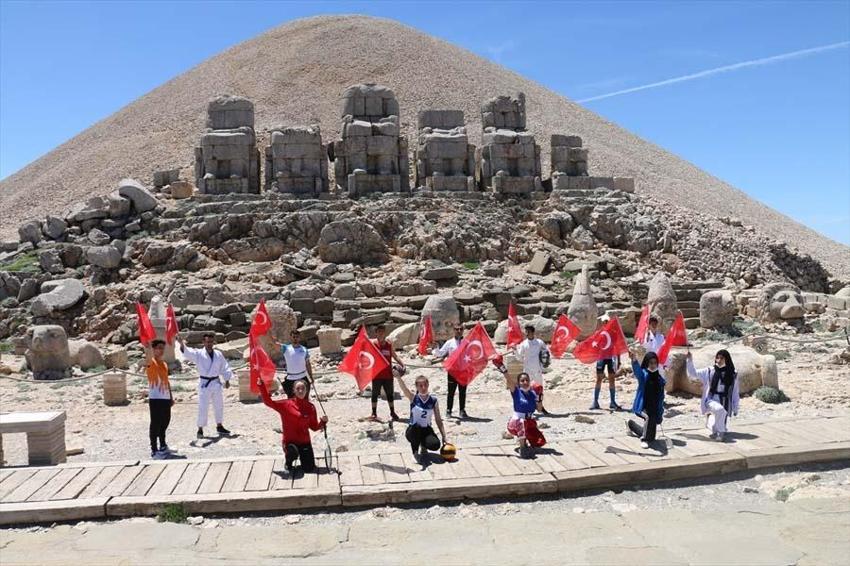 Kentlerde 19 Mayıs coşkusu!