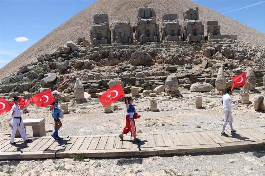 Kentlerde 19 Mayıs coşkusu!