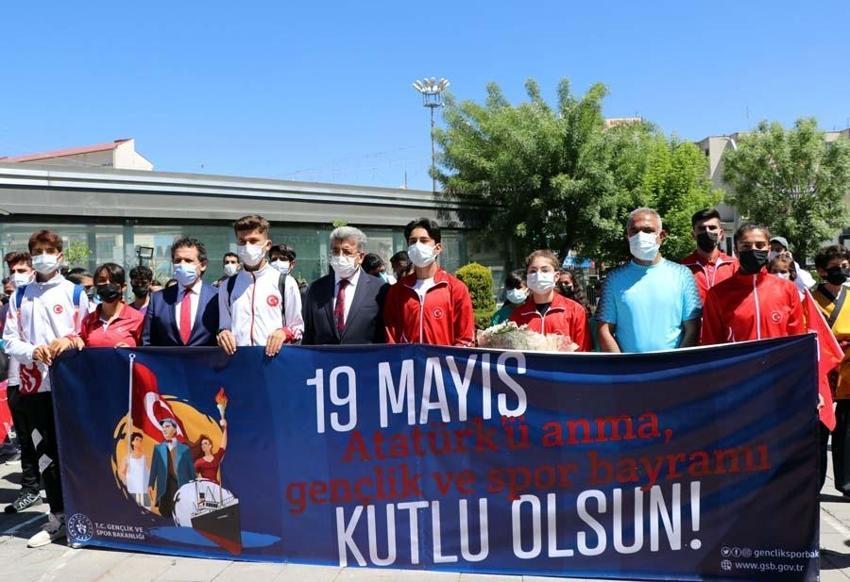 Kentlerde 19 Mayıs coşkusu!