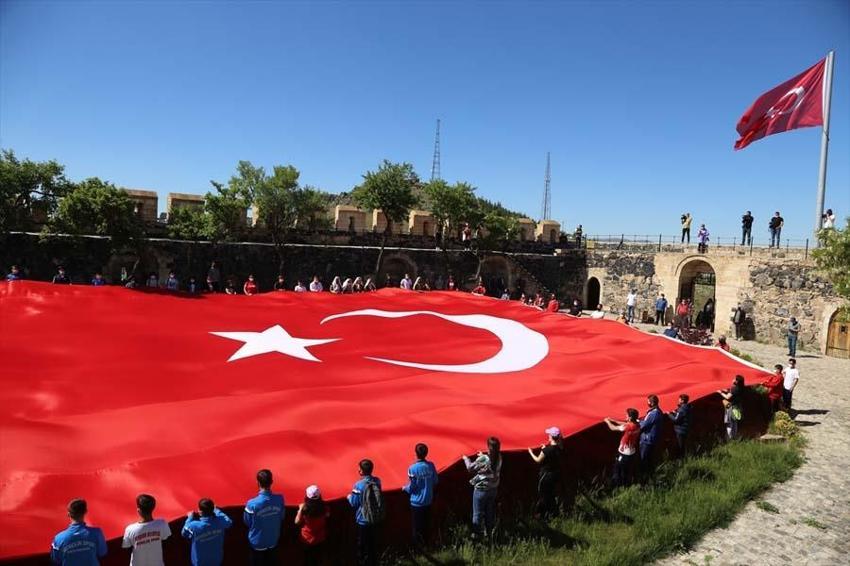 Kentlerde 19 Mayıs coşkusu!