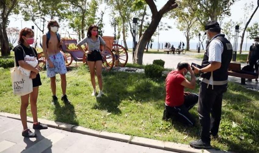 Soyunma kabininin altından genç kızları çekmişti! Tutuklandı