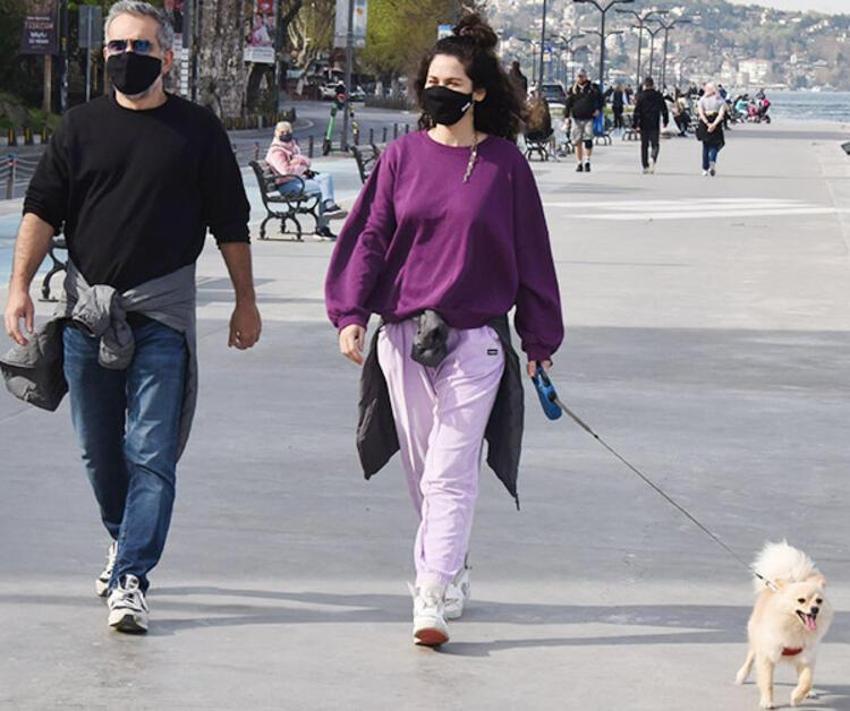 Ekin Türkmen güneşin tadını çıkarttı! Balkonda...