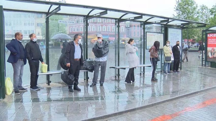 İstanbul, İzmir ve Balıkesir'de yollar göle döndü onlarca tekne battı!