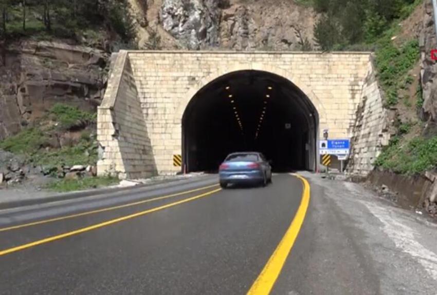 İki il arası yol süresi 40 dakikaya düşüyor! Yeni Zigana Tüneli...