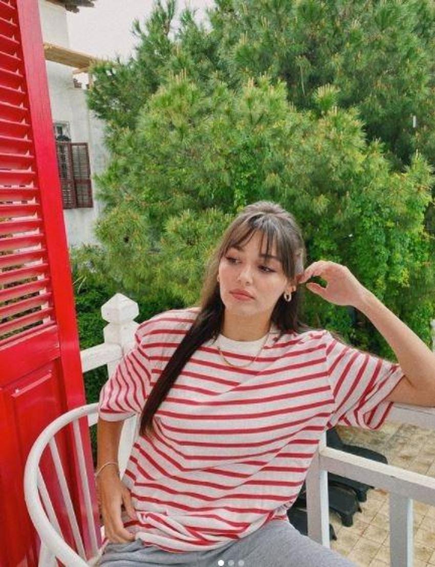 Hande Erçel balkonda ev halini paylaştı! Beğeni yağdı
