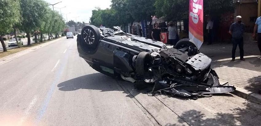 İlker Aksum'un otomobili takla attı! Araçta sıkıştı, son durumu...