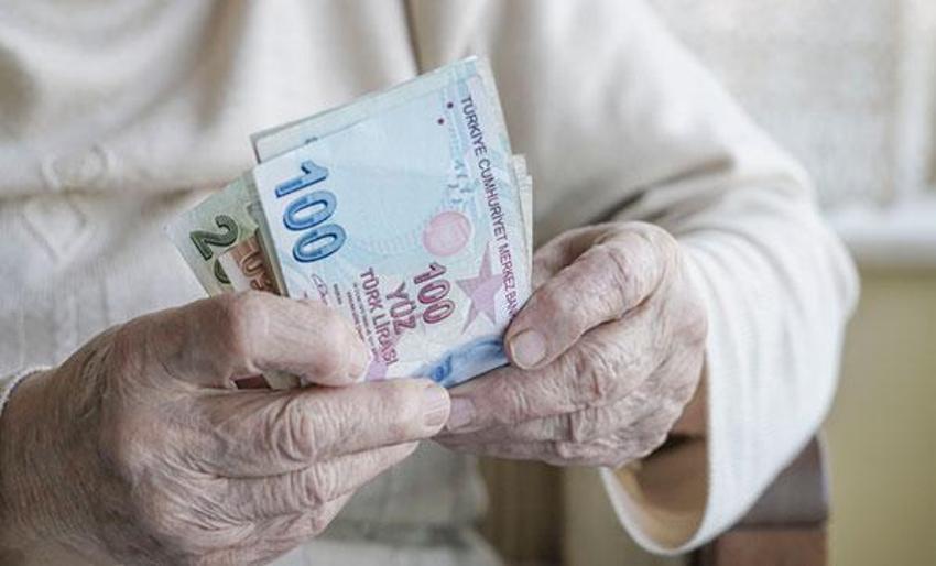 Emekliye 1.750 TL! Başvuran alıyor
