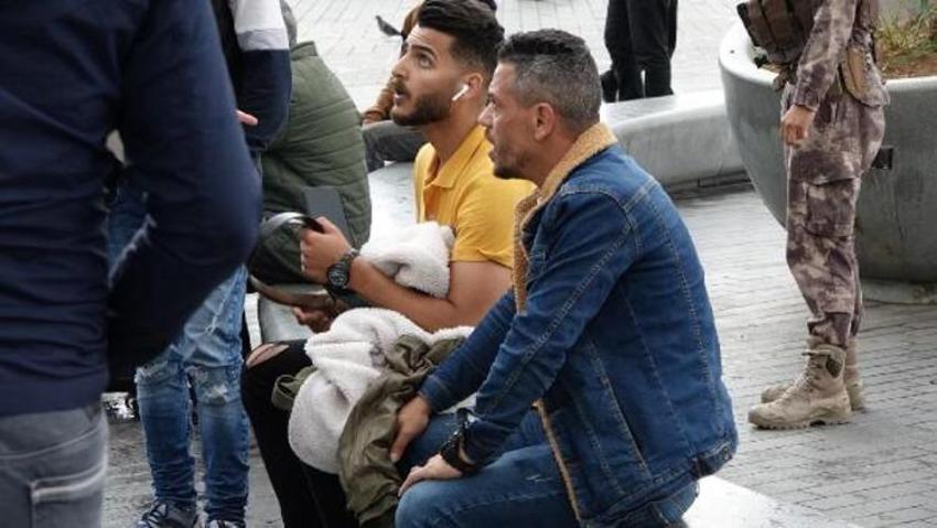Taksim'de kemerli, tekme ve yumruklu kavga!
