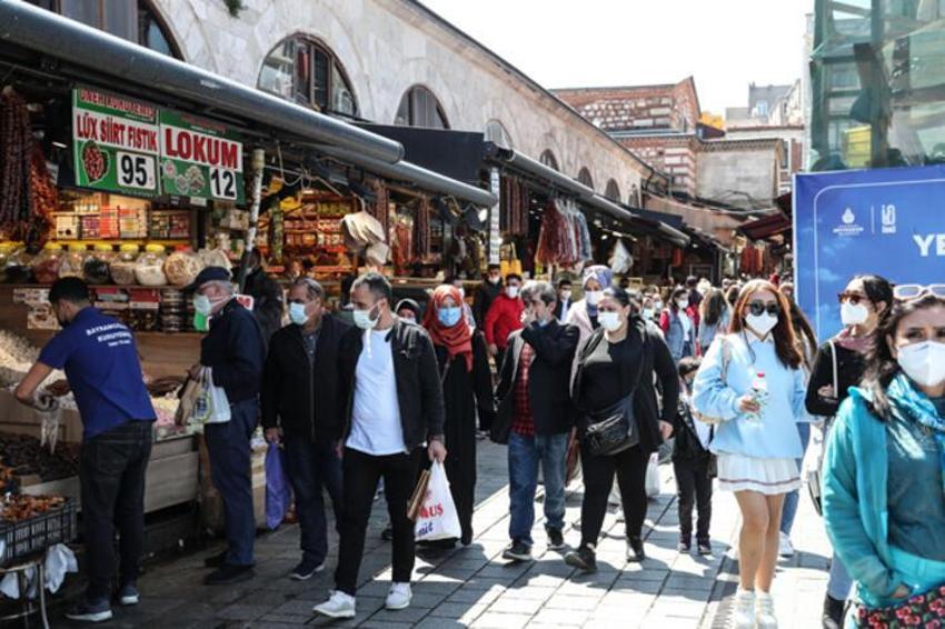 Hafta sonu ve hafta içi sokağa çıkma yasağı ile ilgili yeni gelişme! Yarın...