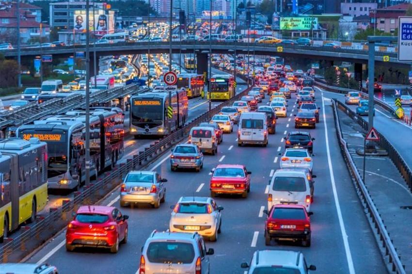 Arabası, ehliyeti olan herkesi ilgilendiriyor! Düşük fiyat...