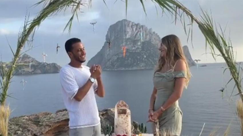 Şeyma Subaşı'ya romantik evlilik teklifi!