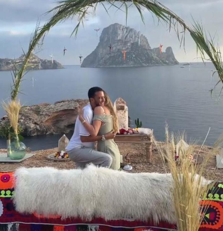 Şeyma Subaşı'ya romantik evlilik teklifi!