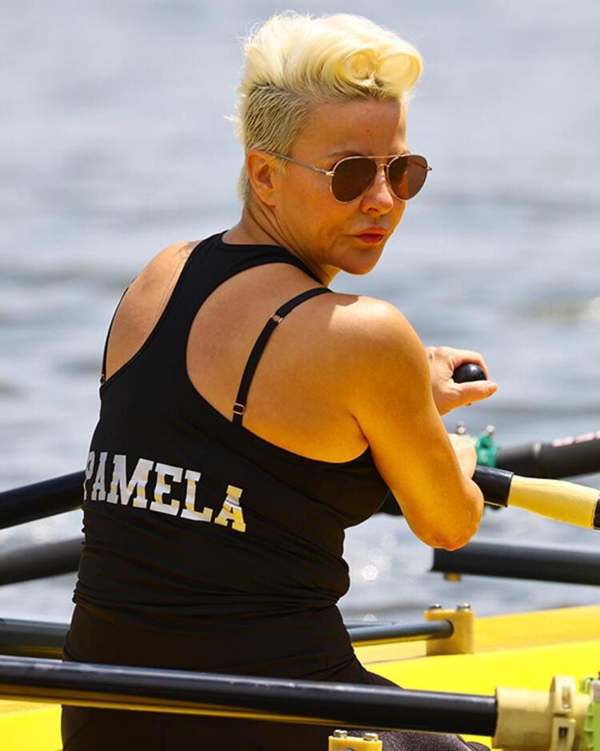 Şarkıcı Pamela, Meriç Nehri'nde kürek çekti