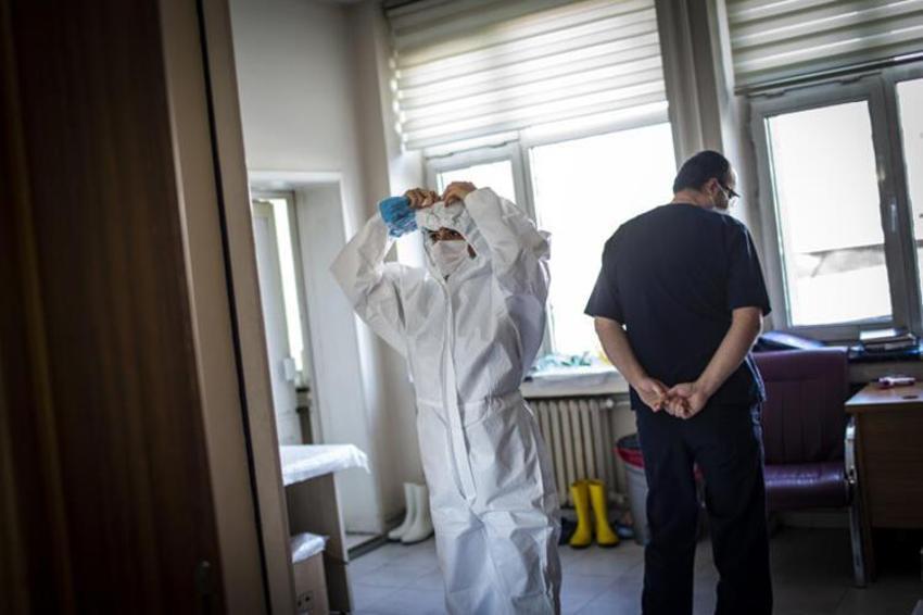 Hafta içi hafta sonu sokağa çıkma yasaklarıyla ilgili flaş gelişme! Saatler değişiyor... Yeni yasaklar geliyor... Sonbahara kadar