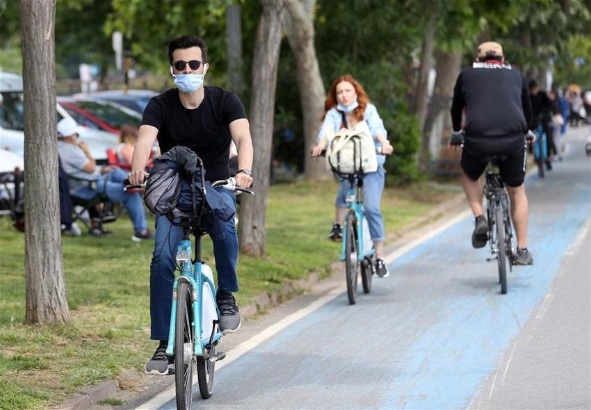 Hafta sonu hafta içi sokağa çıkma yasaklarıyla ilgili son dakika açıklaması! Bugün belli olacak! Saatler ve pazar günü yasağı...