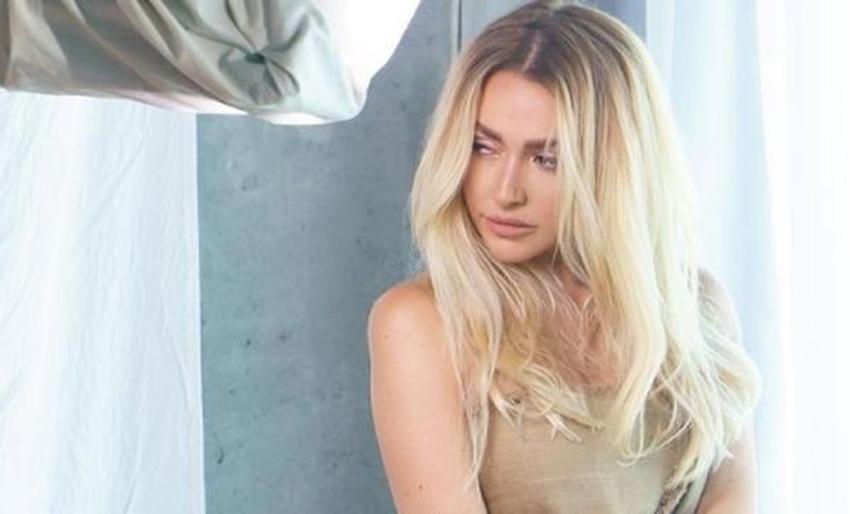Hadise soluğu karakolda aldı!