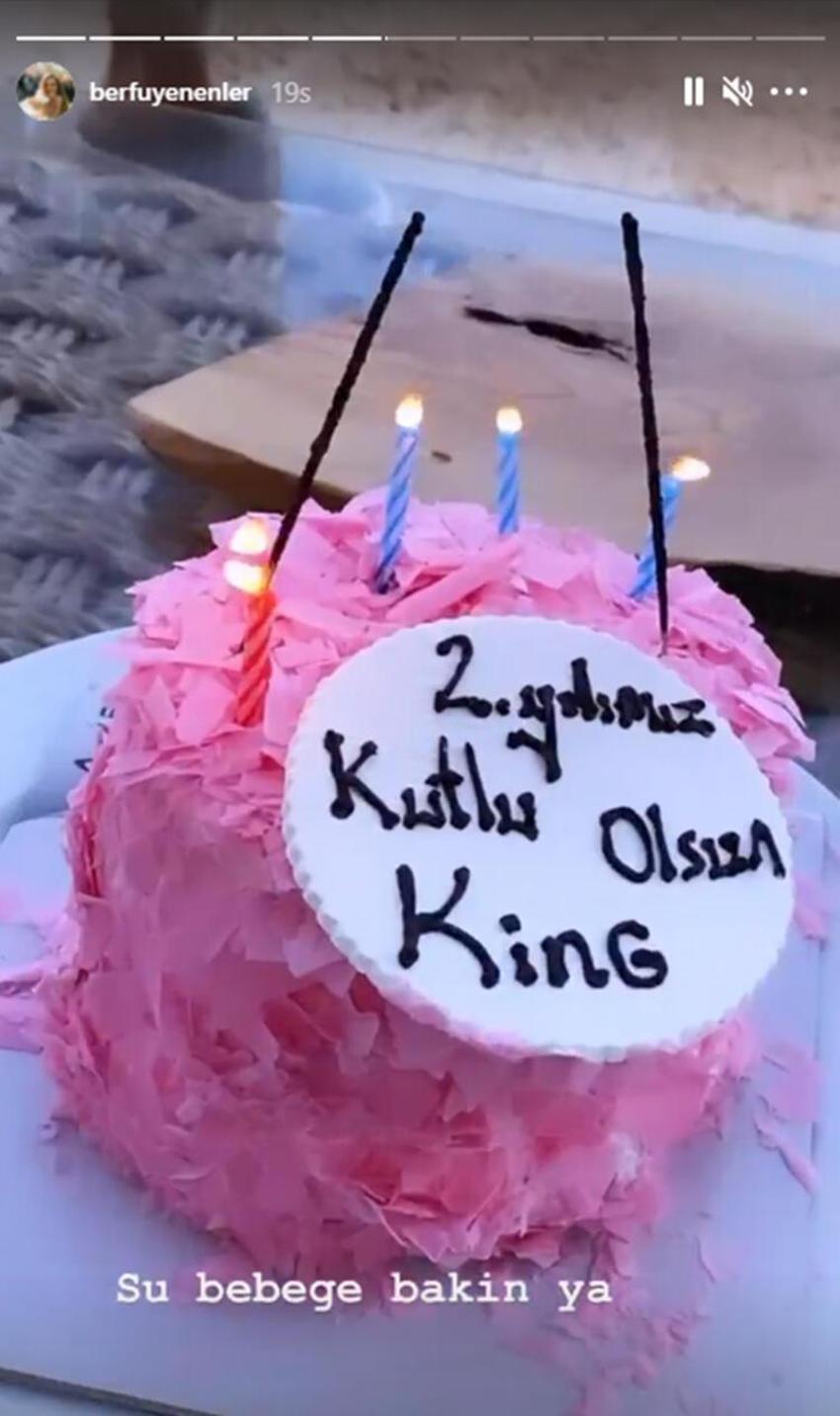 Eser'den Berfu'ya: Anlat şimdi beni nasıl sakız ettiğini?