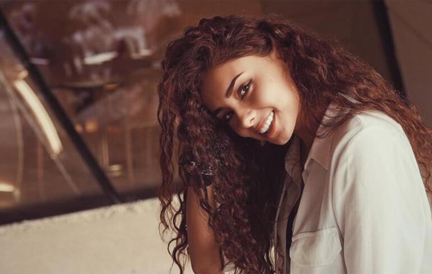 Özcan Deniz sevgilisi Samar Dadgar ile ilk kez görüntülendi
