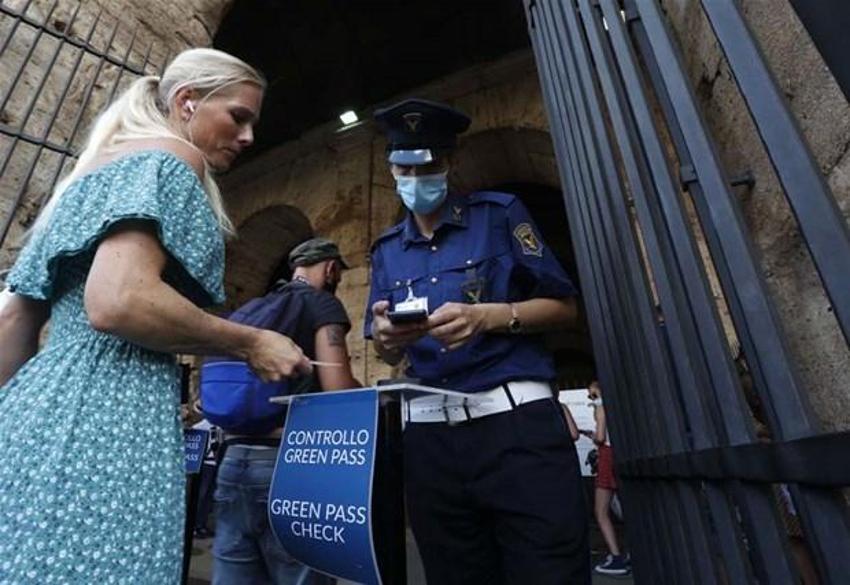 Yasak kararları peş peşe geliyor! Yapmayan oralara giremeyecek: Kahvehaneler, statlar, AVM'ler...