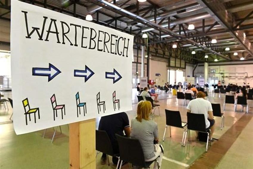 Yasak kararları peş peşe geliyor! Yapmayan oralara giremeyecek: Kahvehaneler, statlar, AVM'ler...