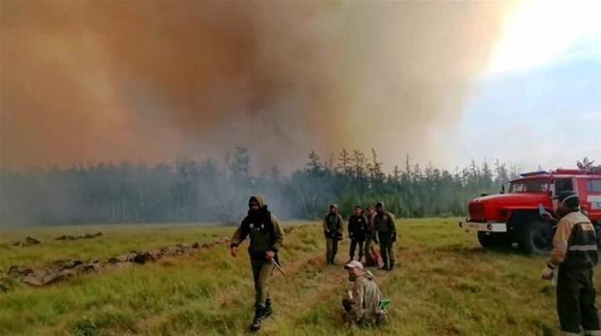 NASA duyurdu! Tarihte bir ilk: Dumanlar 3 bin kilometre uzaktaki Kuzey Kutbu'na ulaştı...