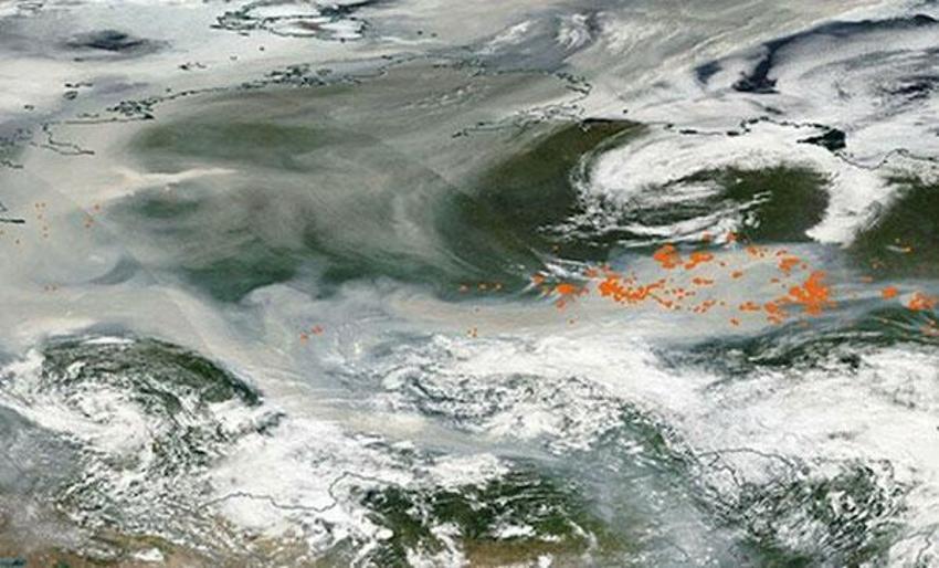 NASA duyurdu! Tarihte bir ilk: Dumanlar 3 bin kilometre uzaktaki Kuzey Kutbu'na ulaştı...