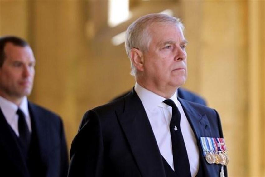 Skandal İngiliz Kraliyet Ailesi'ne sıçradı! Kraliçe Elizabeth'in küçük oğlu Prens Andrew’a cinsel saldırı suçlaması...
