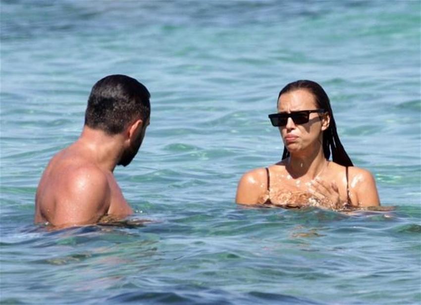 Irina Shayk ve Şeyma Subaşı'nın eski aşkı Guido Senia tatilde
görüntülendi!
